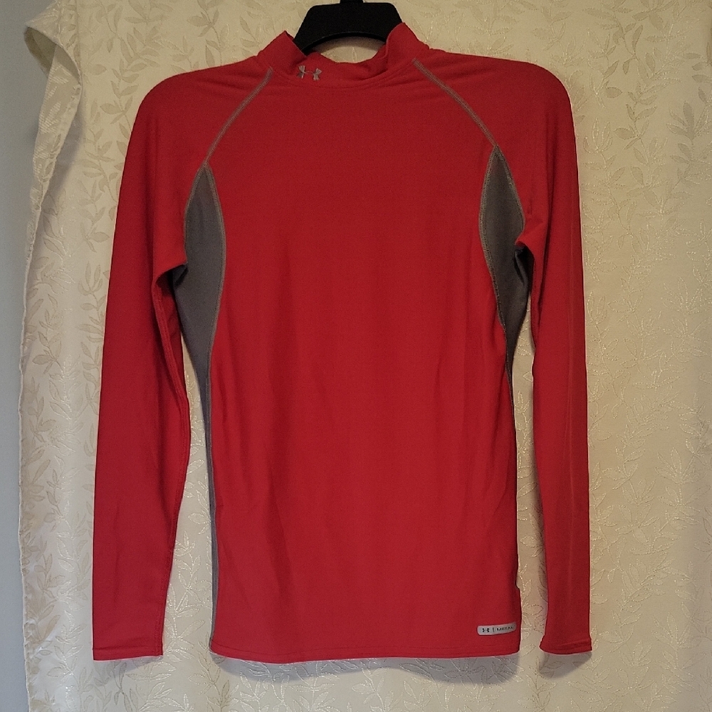 Under Armour Men's Bold Red and Gray Rash Guard